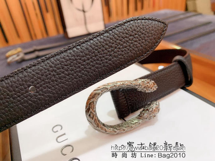 GUCCI古馳 官網新款 原單品質 自然荔枝紋 復古雙虎頭U字型酒神扣 男士皮帶  xfp1074